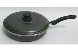 FRIGIDEIRA COM TAMPA N°24 CRAQUEADA